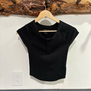 American Eagle Outfitters Black Fitted Ribbed Short Sleeve Tee Henley